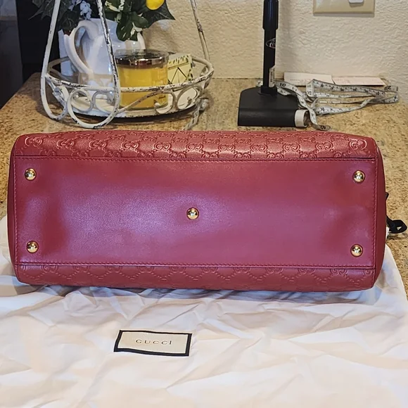 Gucci Red Leather GG Guccissima Calf Leather Bag 453771 Duster Mint Condition - Picture 11 of 16